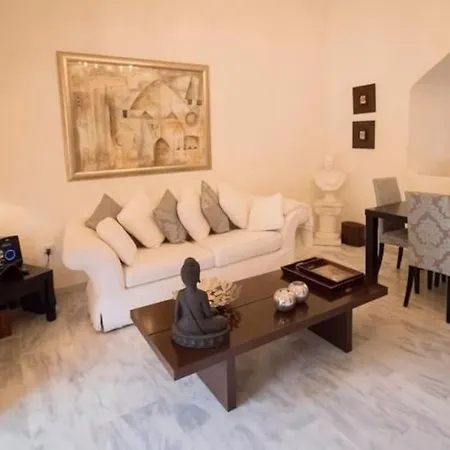 023 Enchanting 4 Bed Traditional Townhouse In Costa Benalmadena