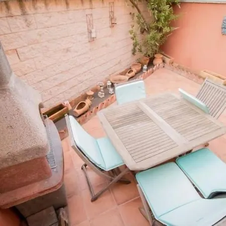 023 Enchanting 4 Bed Traditional Townhouse In Costa *