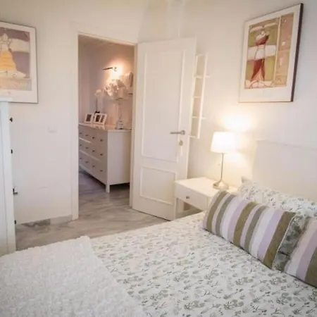 Holiday home 023 Enchanting 4 Bed Traditional Townhouse In Costa *