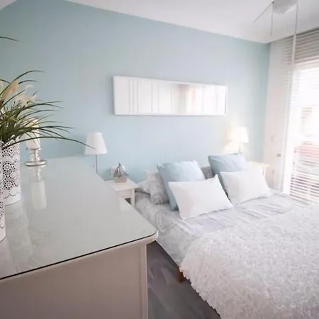 023 Enchanting 4 Bed Traditional Townhouse In Costa Benalmadena