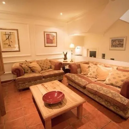Holiday home 023 Enchanting 4 Bed Traditional Townhouse In Costa *